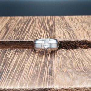 Size 7.25 Silver Tone Unique Single Cubic Zirconia Ring